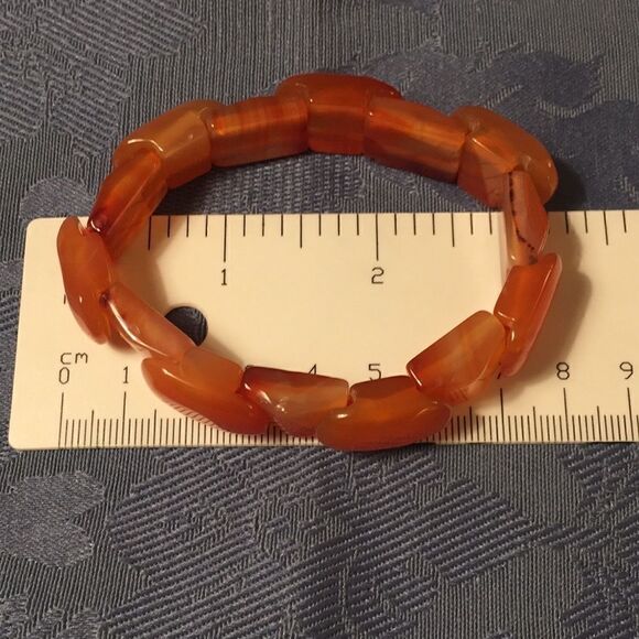 Cornelian agate gemstone bracelet Preworn - Picture 3 of 5